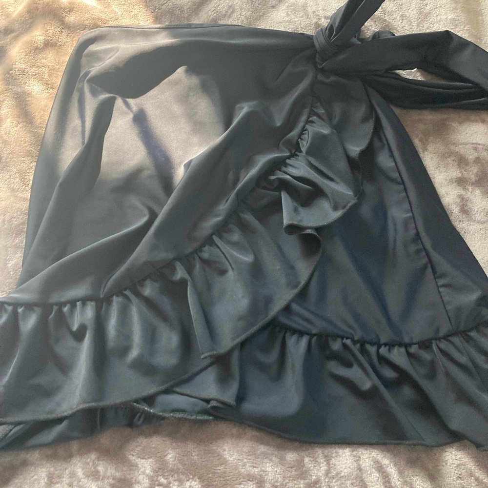 Ruffled sarong beach wrapped skirt